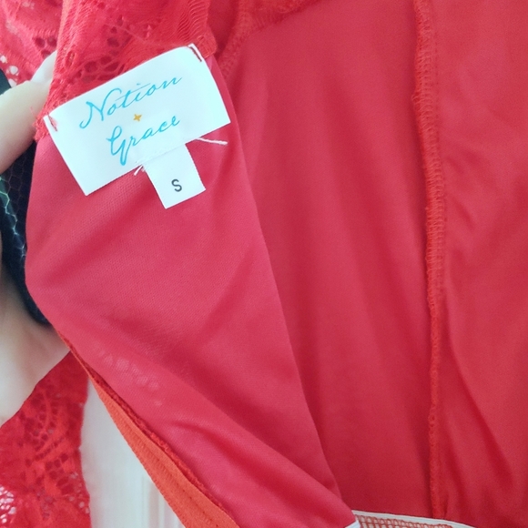 NWOT Notion & Grace Red Lace Fit & Flare Dress sz S - Picture 6 of 7